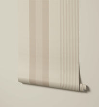 Load image into Gallery viewer, Windsor