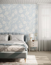 Load image into Gallery viewer, Cast