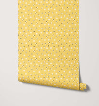 Load image into Gallery viewer, Bizzy
